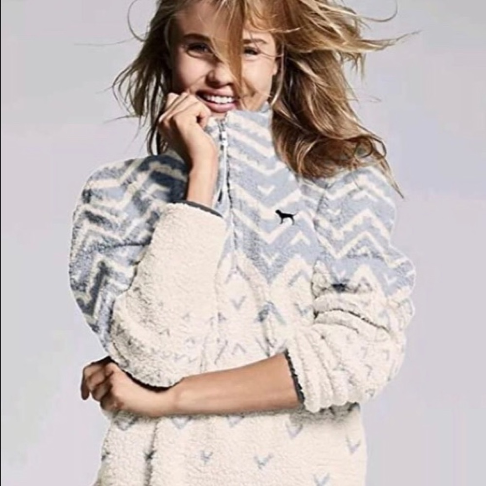 Victoria’s Secret PINK Sherpa pullover